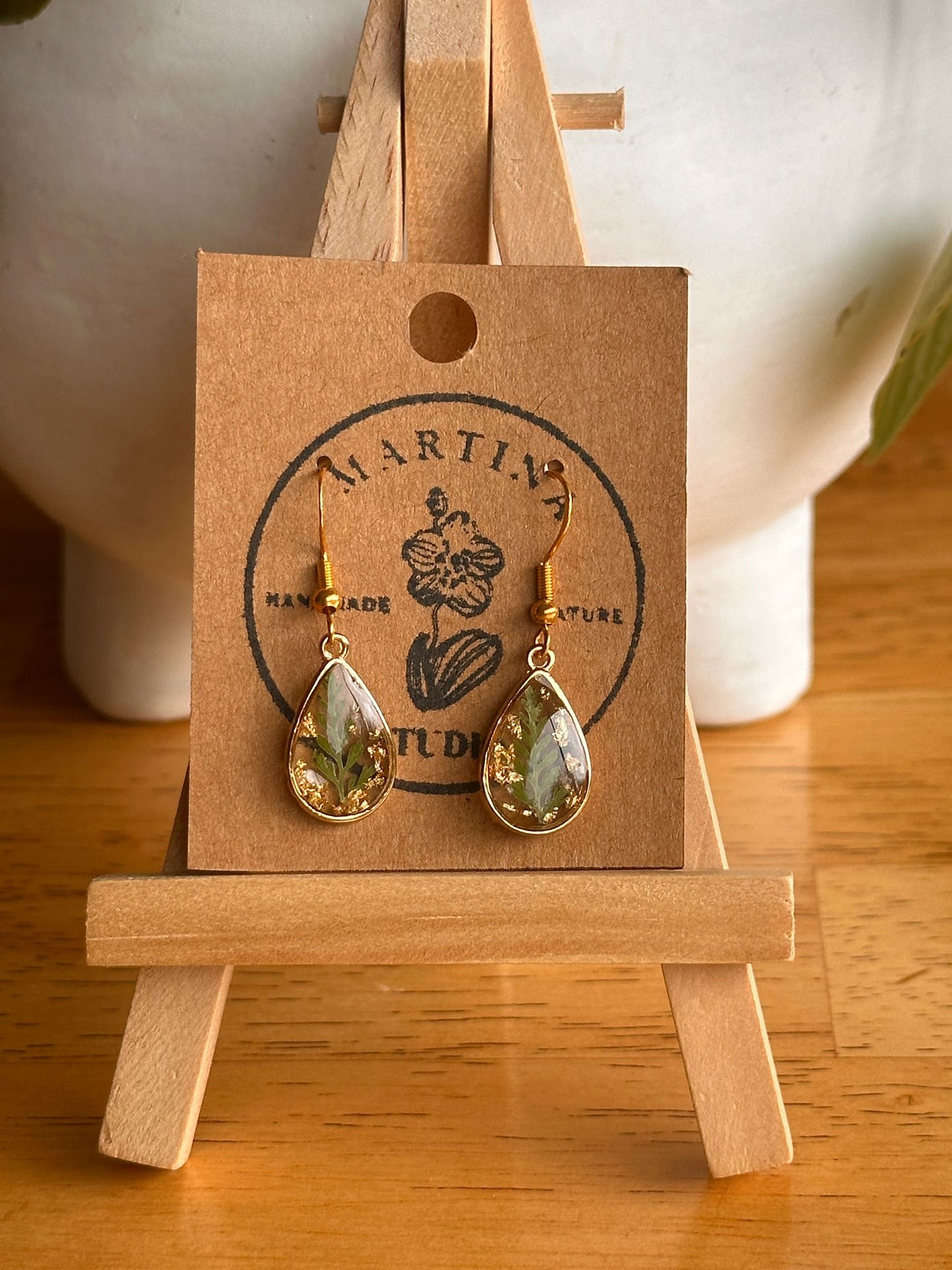 Small Fern Teardrops